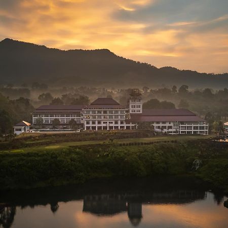 Katathong Golf Resort & Spa Панг Нга Екстериор снимка