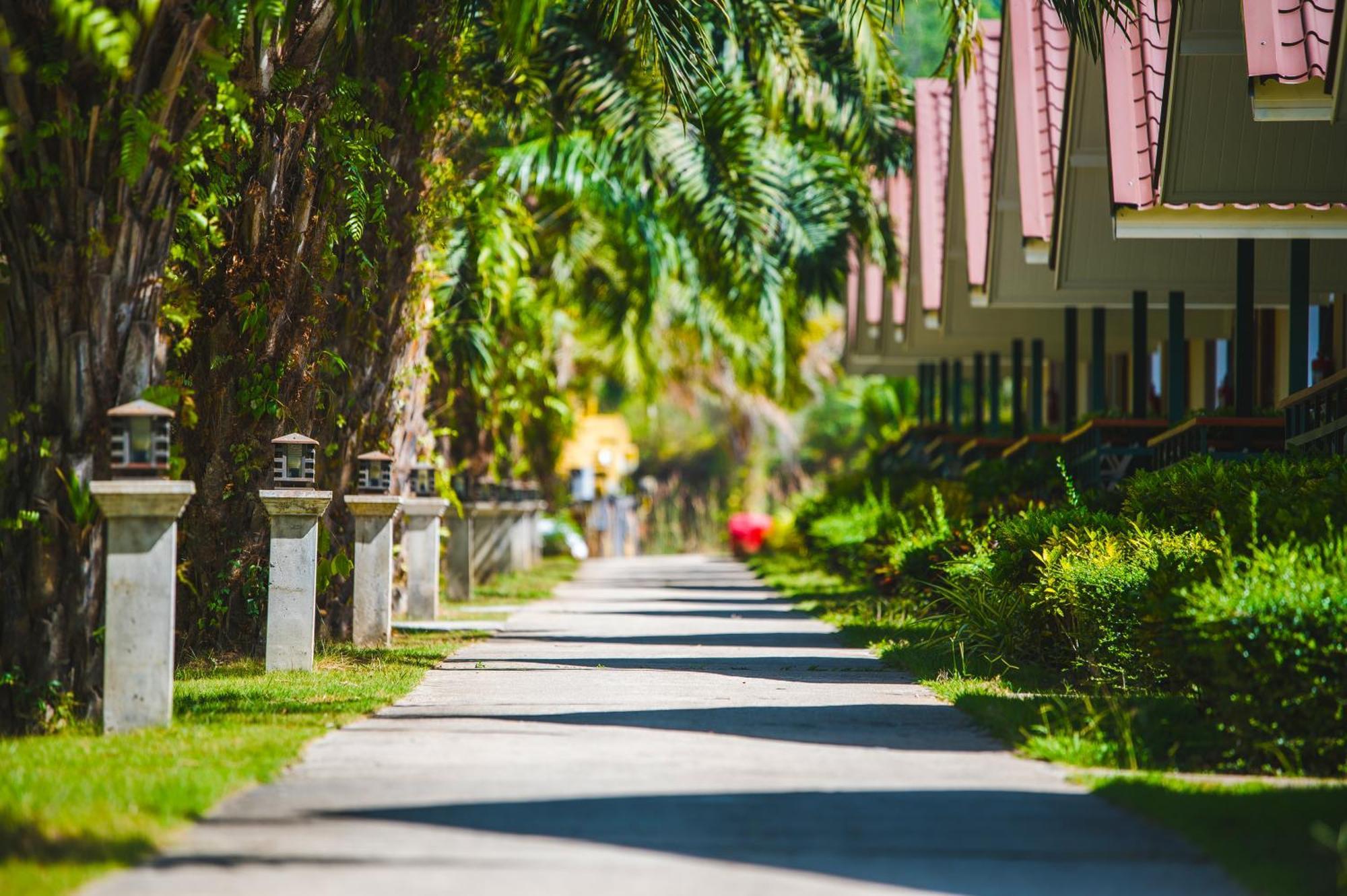 Katathong Golf Resort & Spa Панг Нга Екстериор снимка