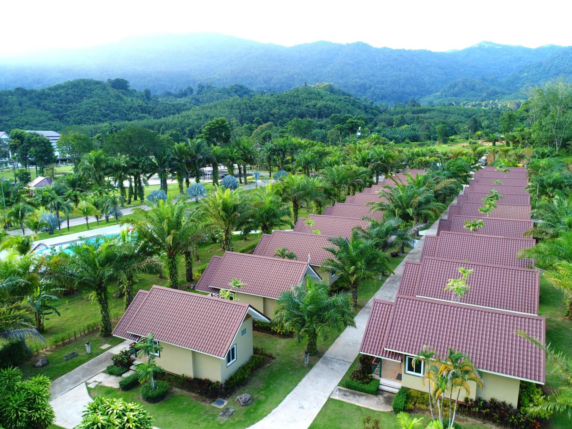 Katathong Golf Resort & Spa Панг Нга Екстериор снимка